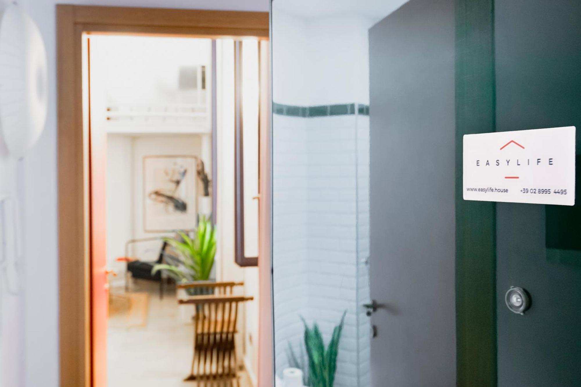 Appartamento Easylife - Accogliente Monolocale In Via Torino, Posizione Perfetta Per Scoprire La Citta *