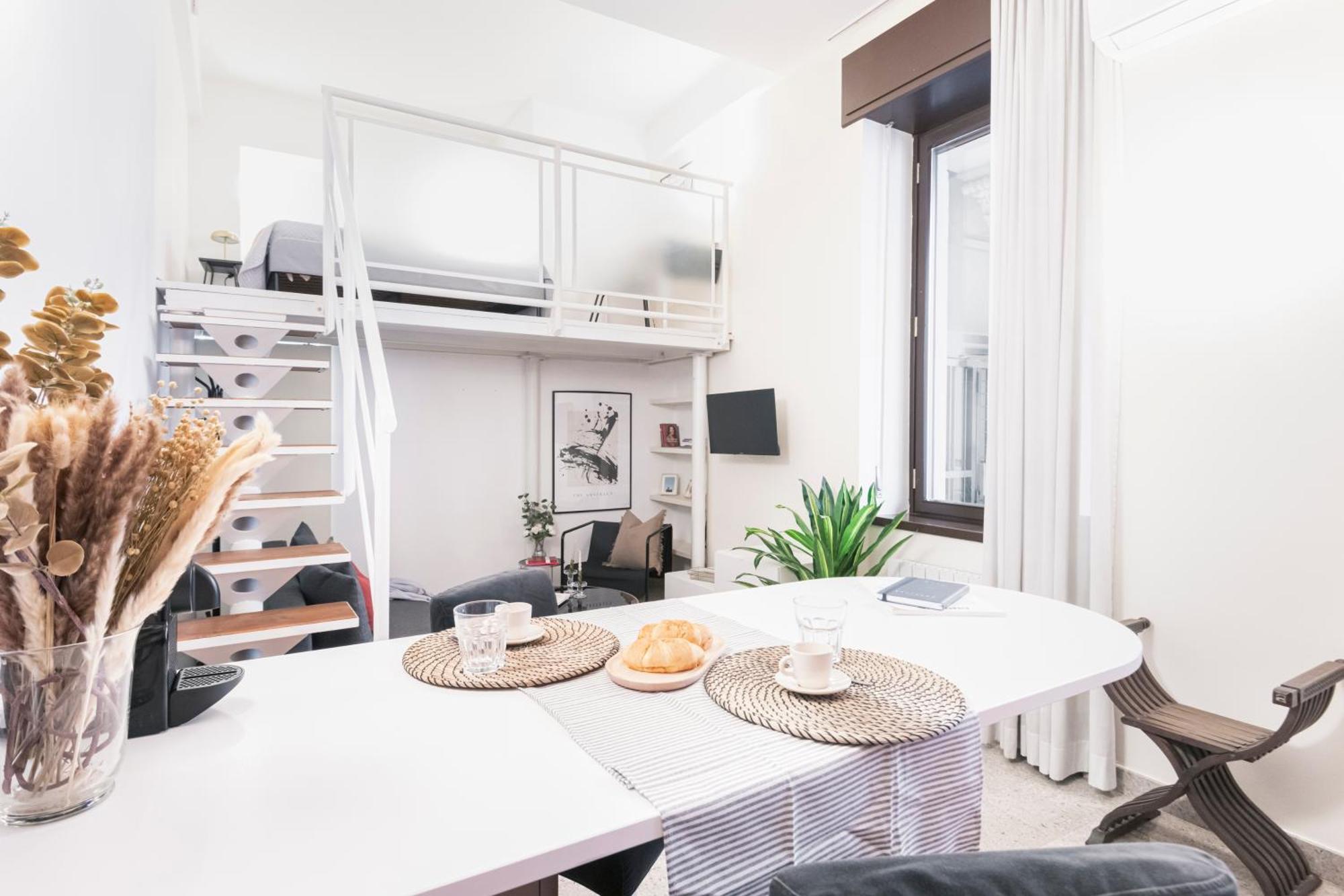 Appartamento Easylife - Accogliente Monolocale In Via Torino, Posizione Perfetta Per Scoprire La Citta Milano